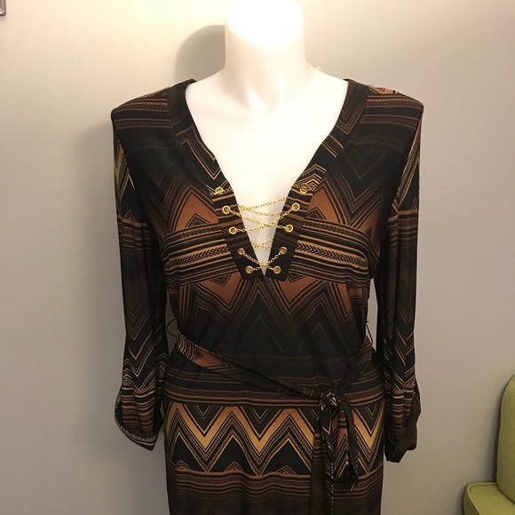 🎊SOLD🎊 Emma Michelle Dress - Picture 1 of 4